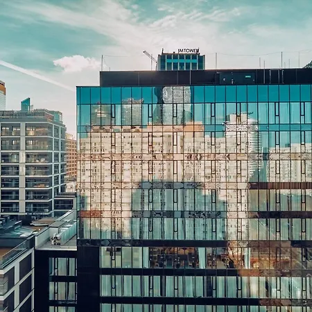 Mennica Deluxe アパート ワルシャワ