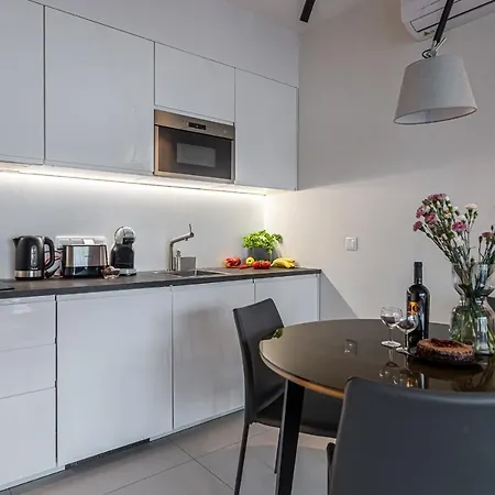 Appartement Mennica Deluxe Warschau