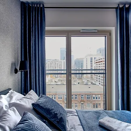 Mennica Deluxe Daire *