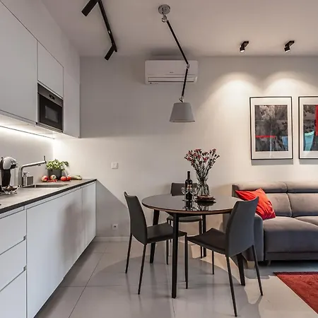 Mennica Deluxe Daire